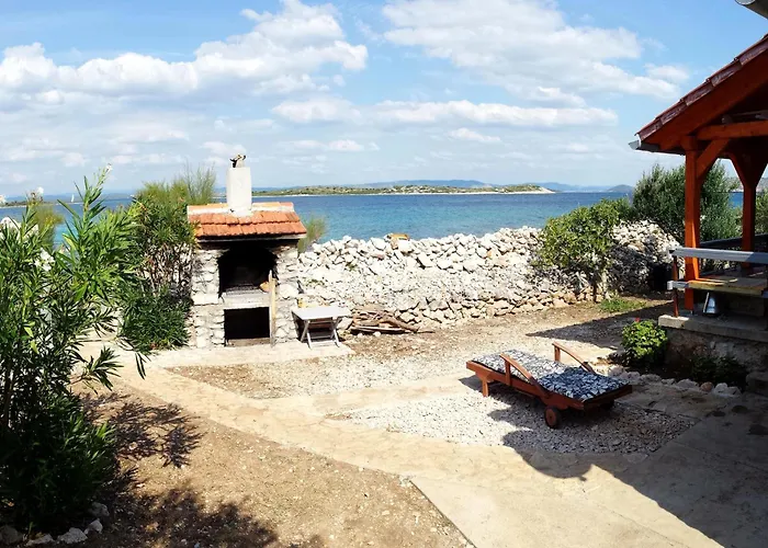 Secluded Fisherman's Cove Matuskovica, Pasman - 11343 Дом отдыха